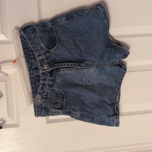 Cute jean shorts